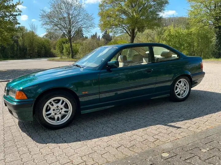 BMW 328I