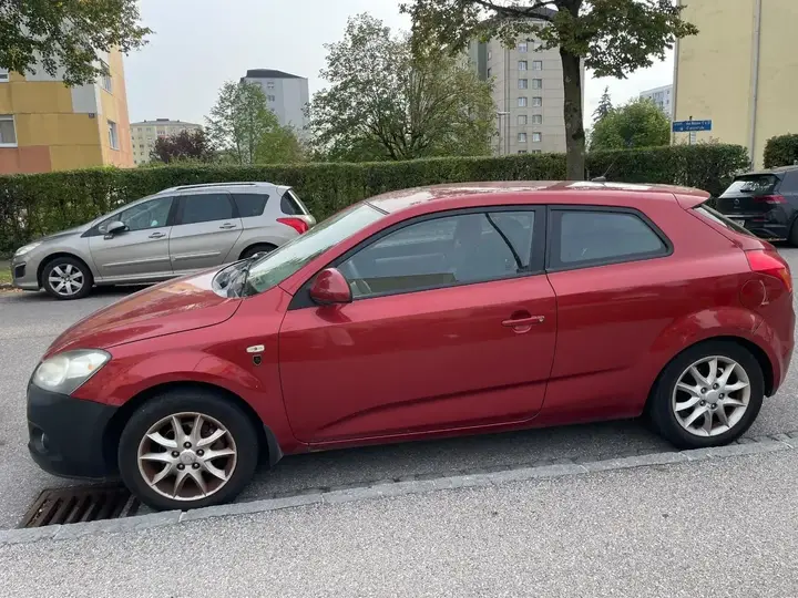 Kia Proceed
