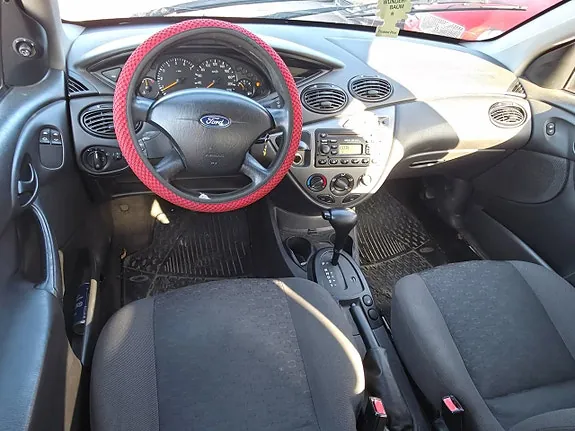 Ford Focus 2004 photo 2