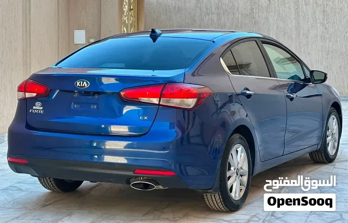 Kia Forte 2017 photo 2
