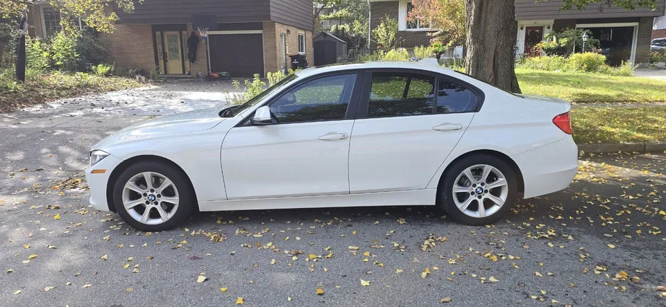 BMW 328I