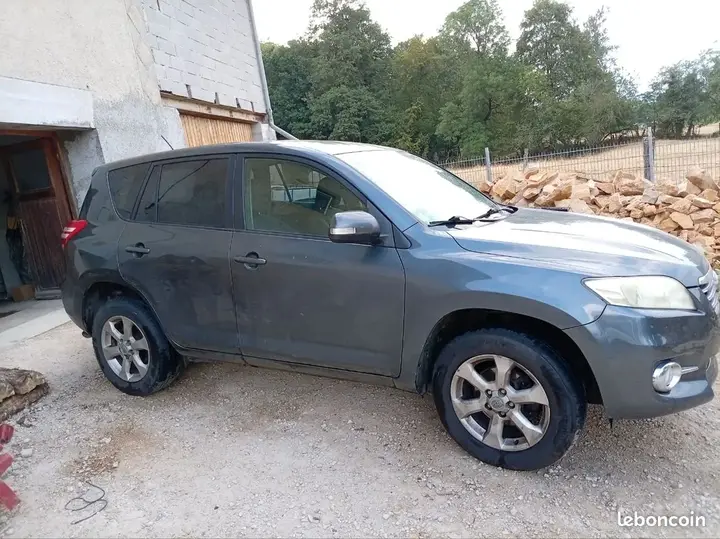 Toyota Rav4 2012 photo 3