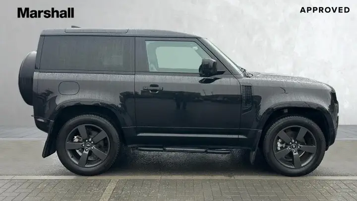 Land Rover Defender 90 2023 photo 5