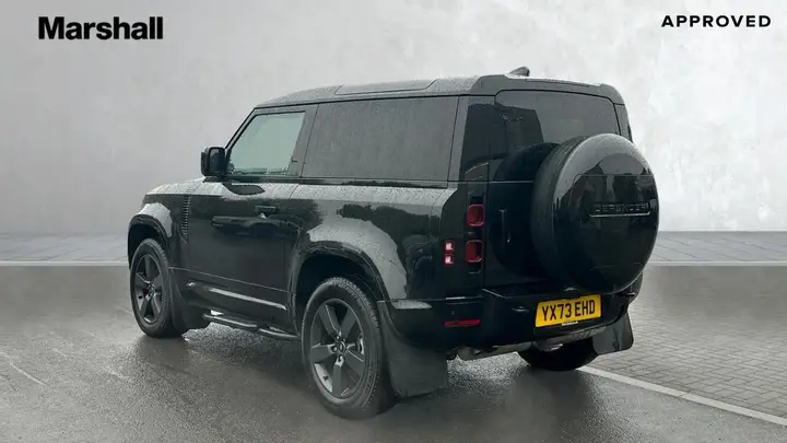 Land Rover Defender 90 2023 photo 2