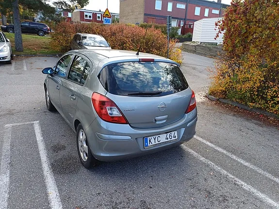 Opel Corsa 2010 photo 4