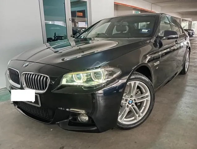 BMW 520I