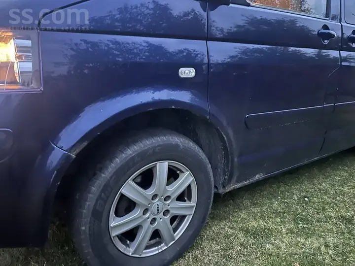 Volkswagen Multivan 2005 photo 2