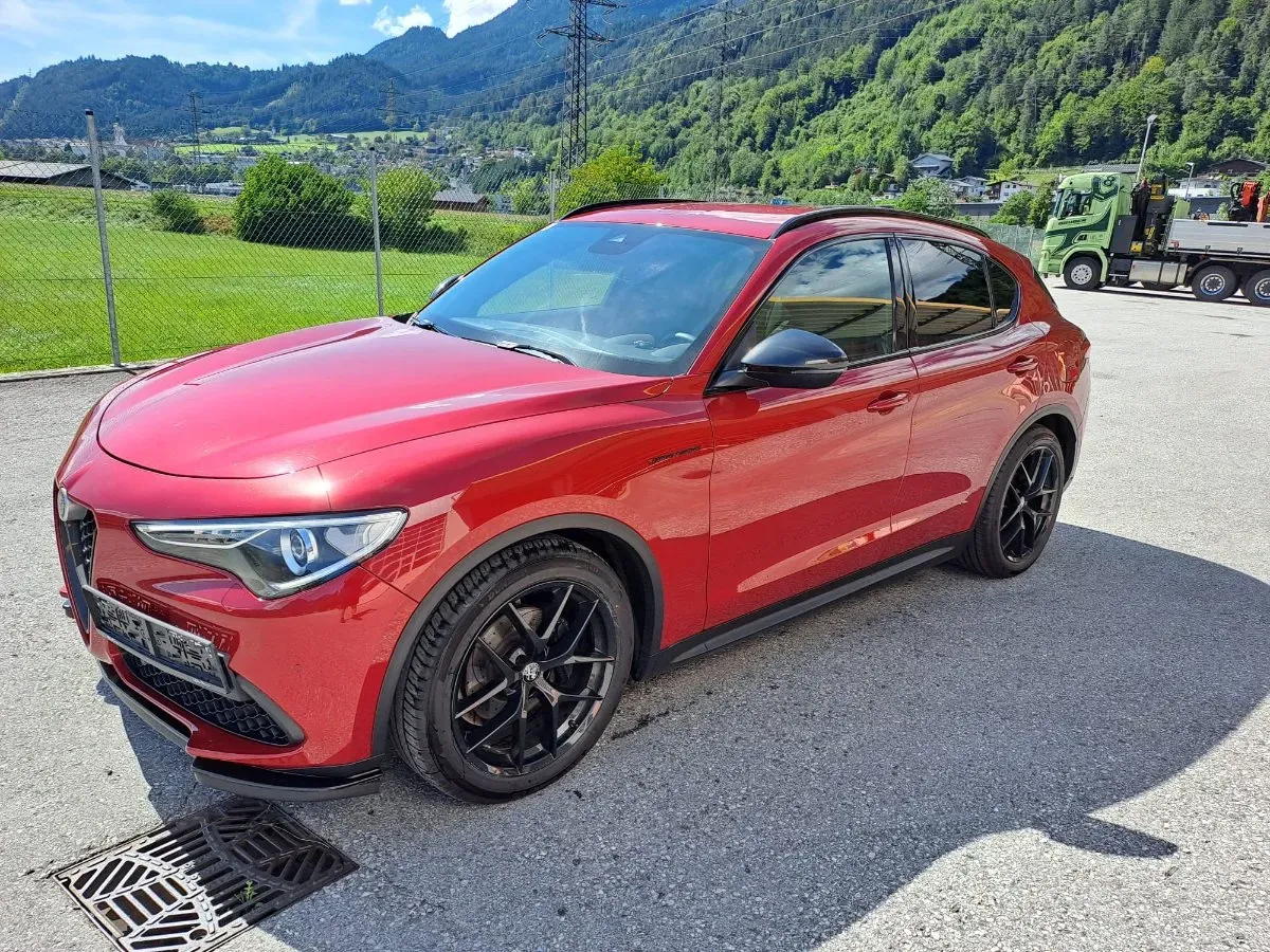 Alfa Romeo Stelvio 2019 photo 2