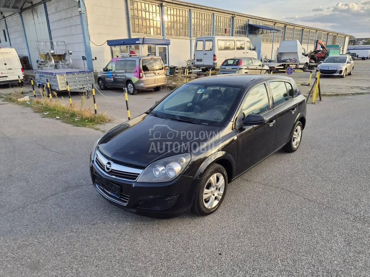 Opel Astra H 2009 photo 4