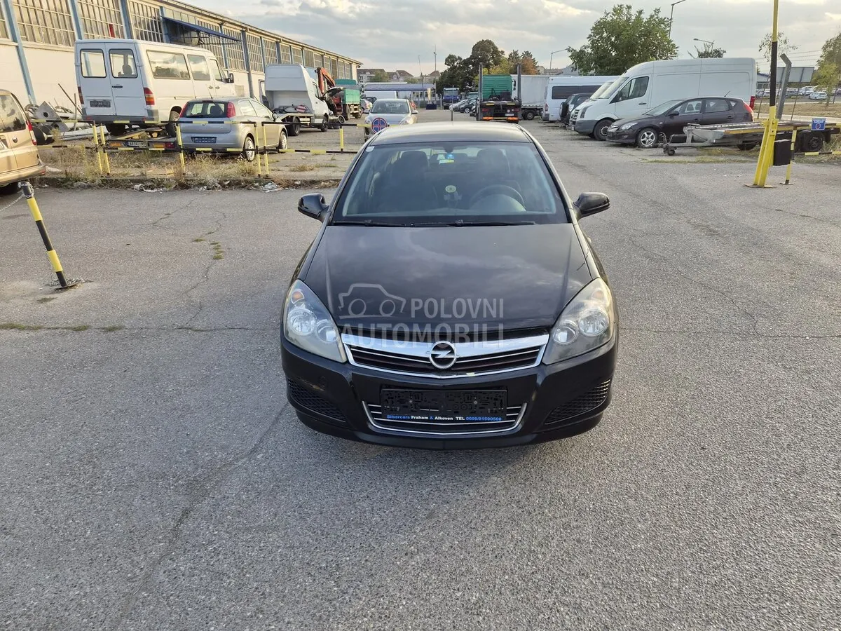 Opel Astra H 2009 photo 3