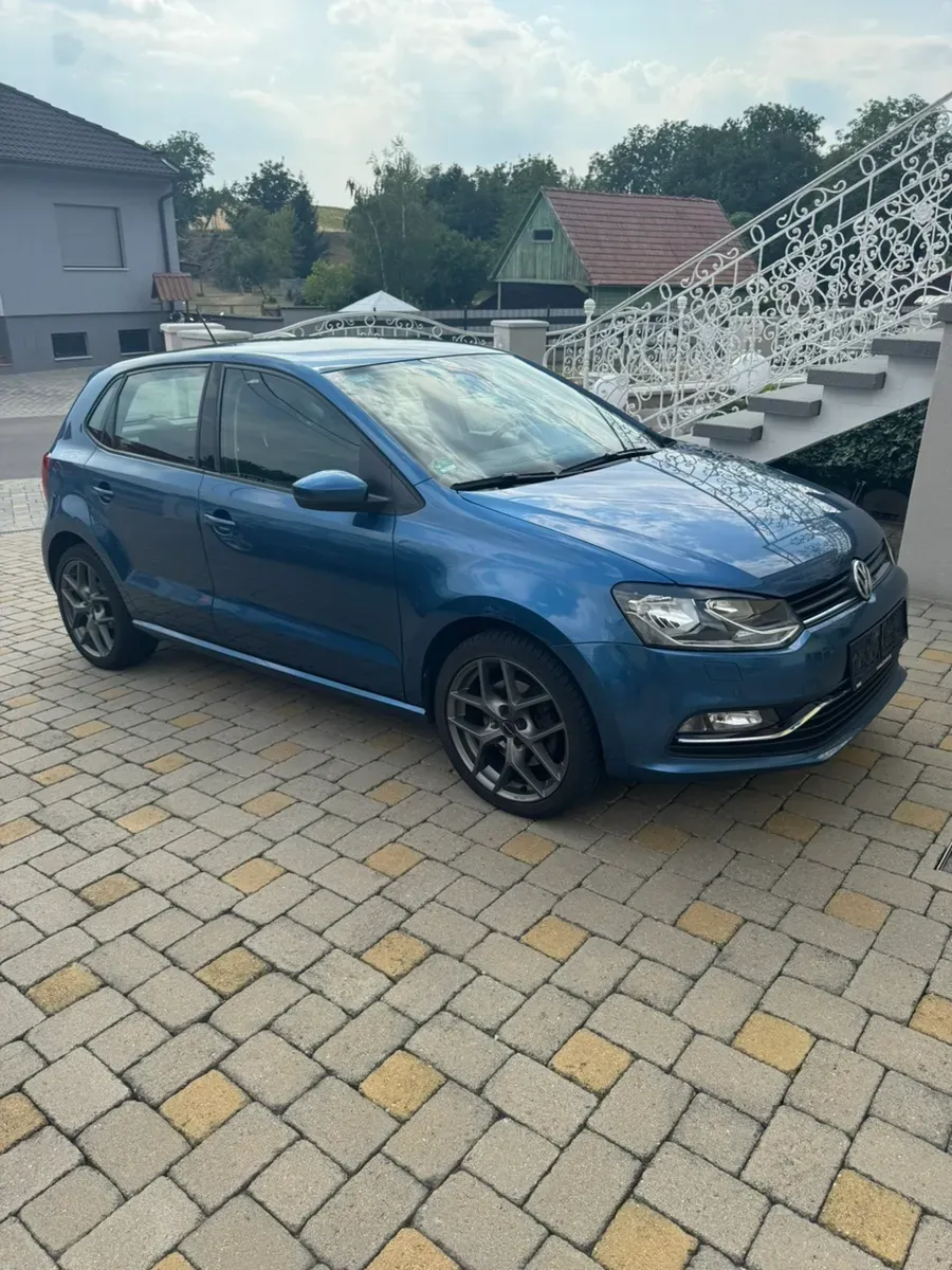 Volkswagen Polo 2015 photo 3