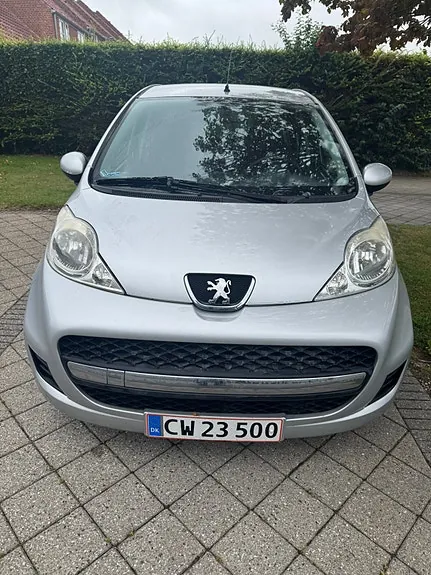 Peugeot 107 2010 photo 3
