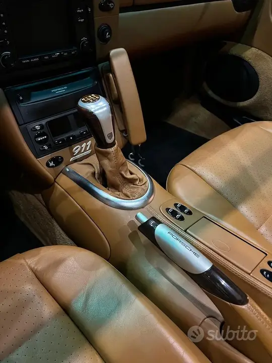 Porsche 911 2000 photo 4