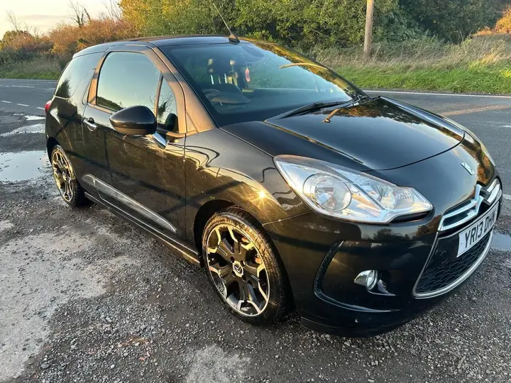 Citroen Ds3 2013 photo 2