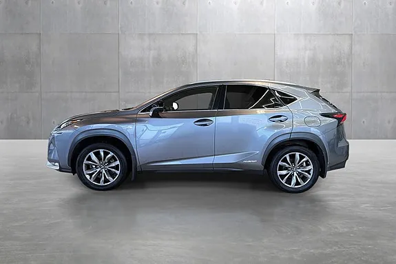 Lexus Nx300H 2016 photo 2