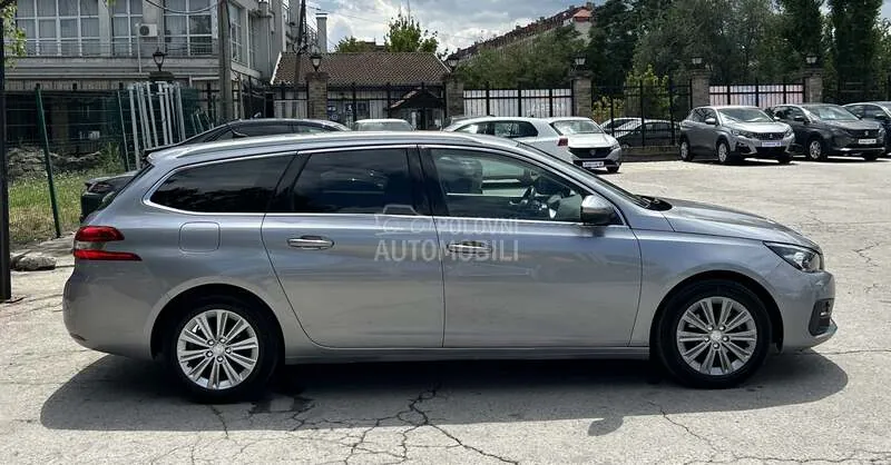 Peugeot 308 2021 photo 4
