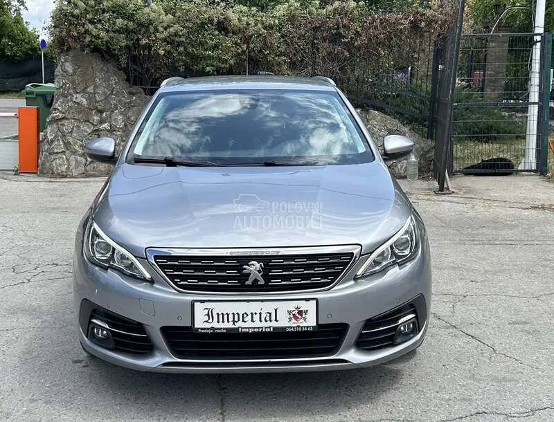Peugeot 308 2021 photo 2
