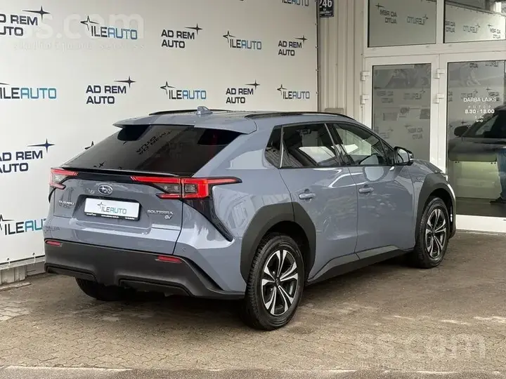 Subaru Solterra 2023 photo 4