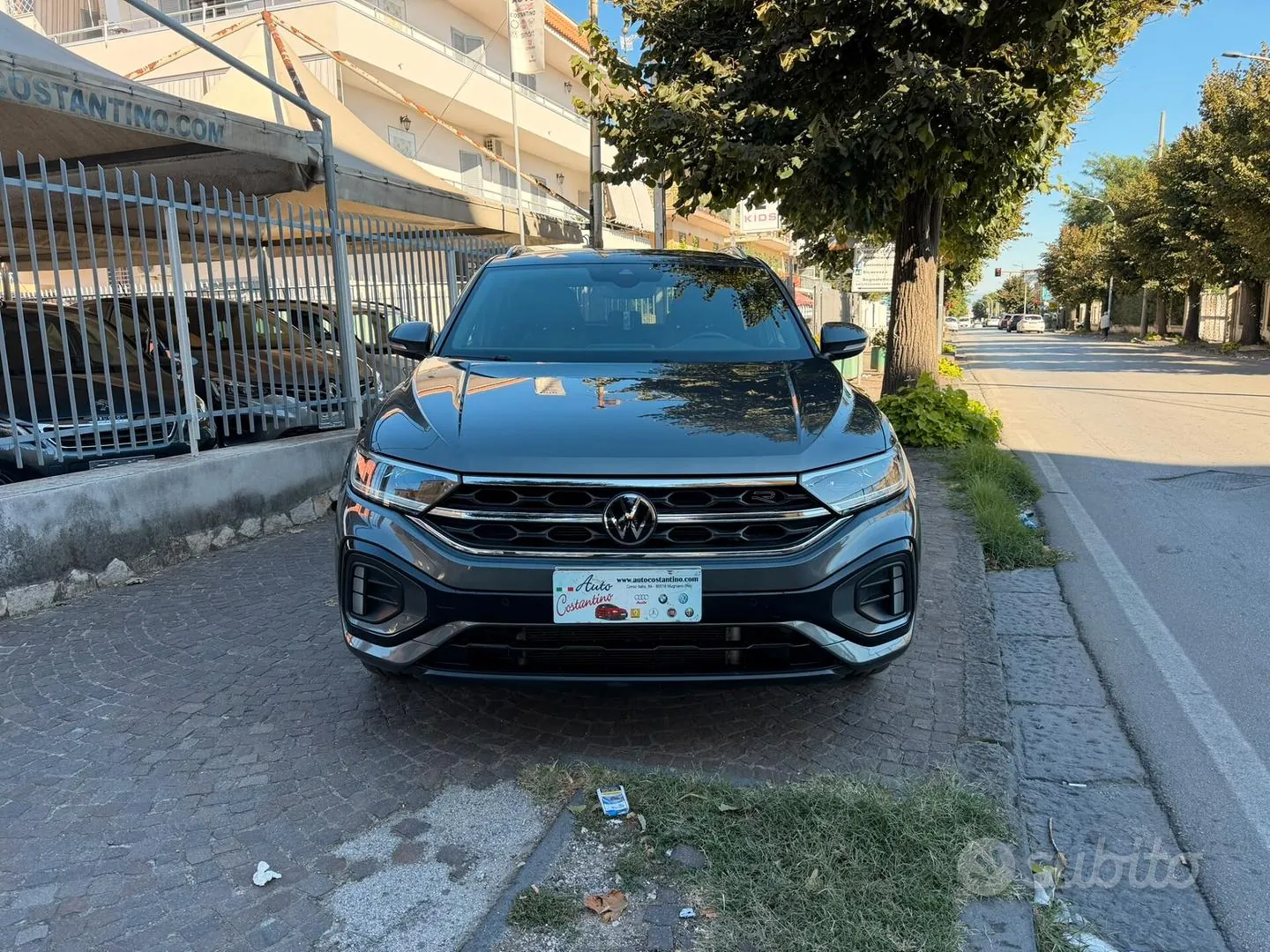 Volkswagen T-Roc 2023 photo 2