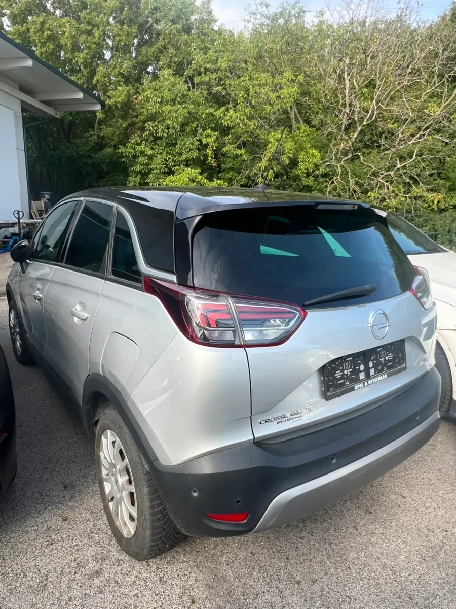 Opel Crossland X 2019 photo 2