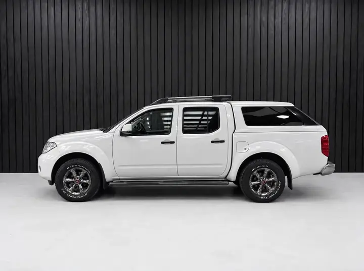 Nissan Navara 2013 photo 4