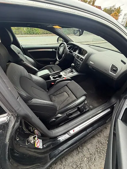 Audi A5 2009 photo 5