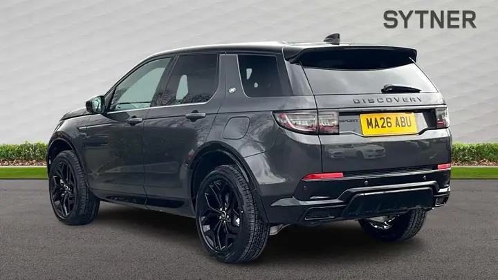 Land Rover Discovery Sport 2026 photo 2