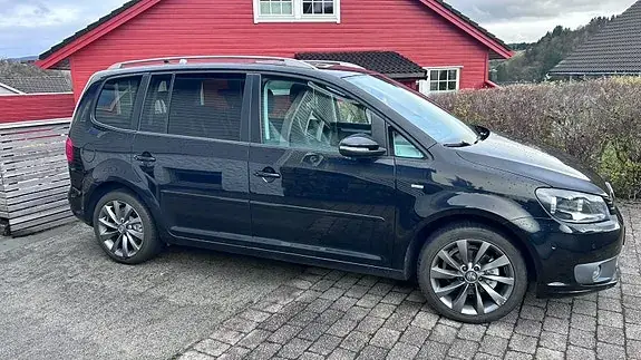 Volkswagen Touran 2014 photo 4