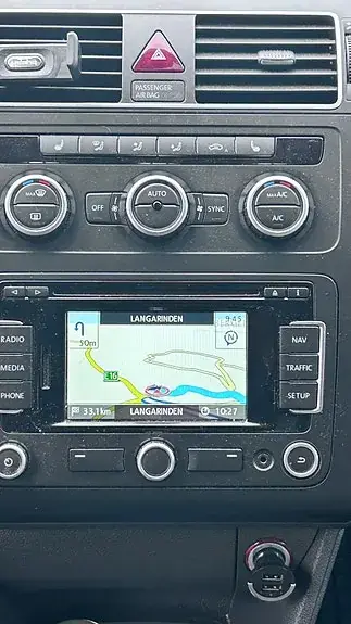 Volkswagen Touran 2014 photo 5