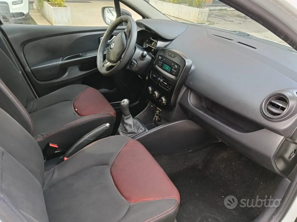 Renault Clio 2015 photo 4