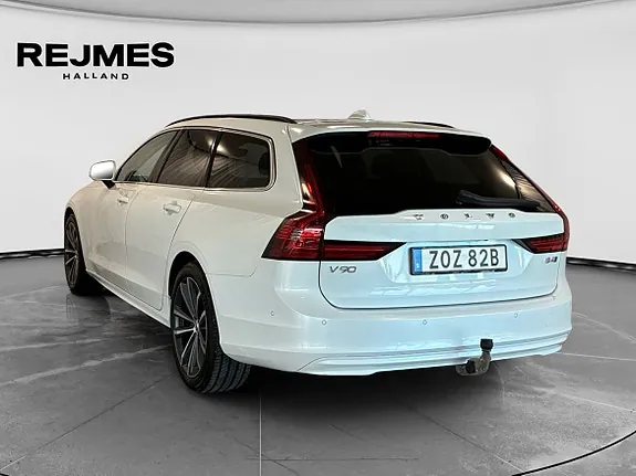 Volvo V90 2022 photo 2