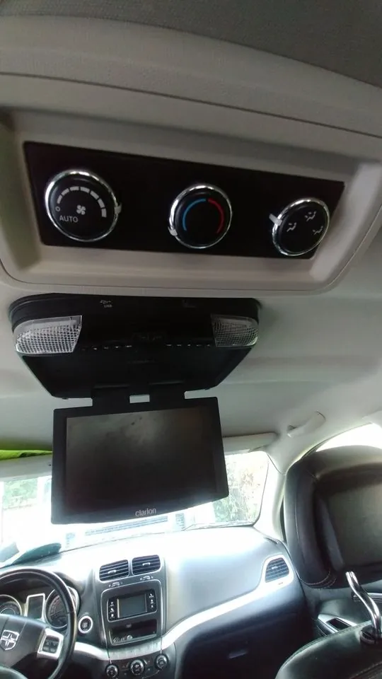 Dodge Journey 2012 photo 4