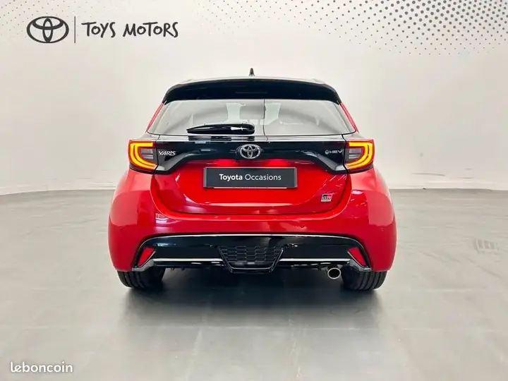 Toyota Yaris 2025 photo 4