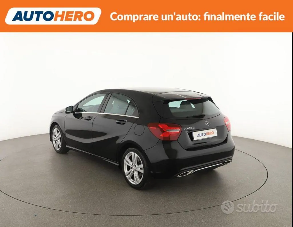 Mercedes-Benz A180 2016 photo 4