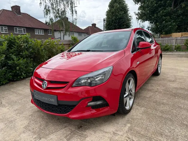 Vauxhall Astra 2014 photo 4