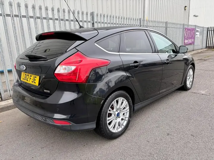 Ford Focus 2012 photo 5