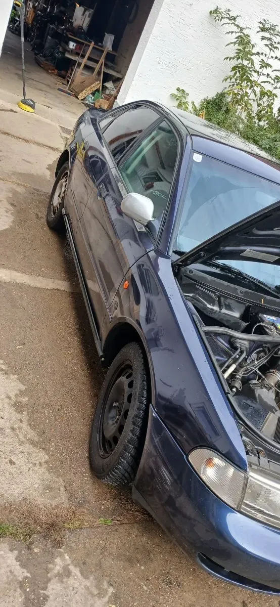 Audi A4 1996 photo 3