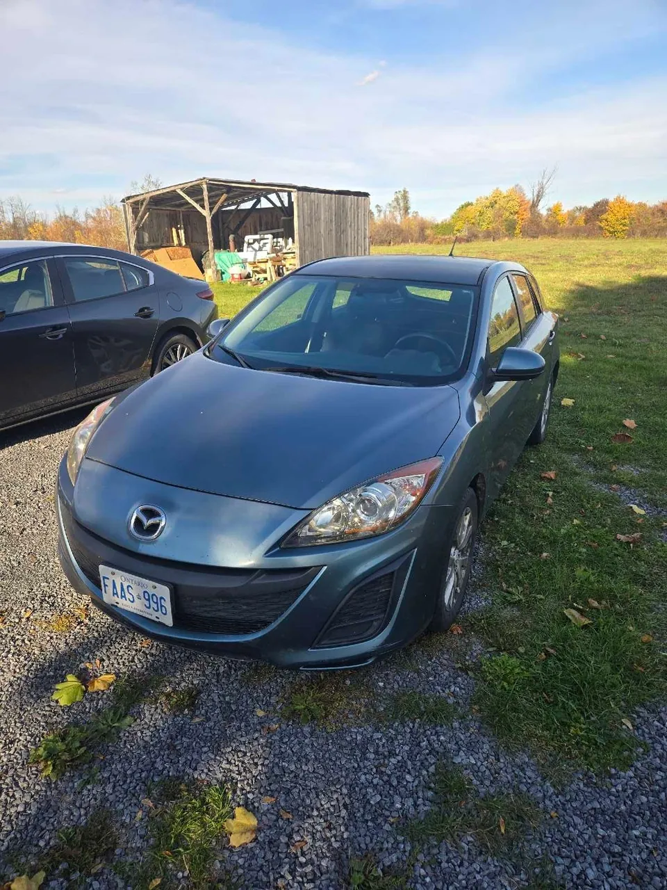 Mazda 3 2011 photo 2
