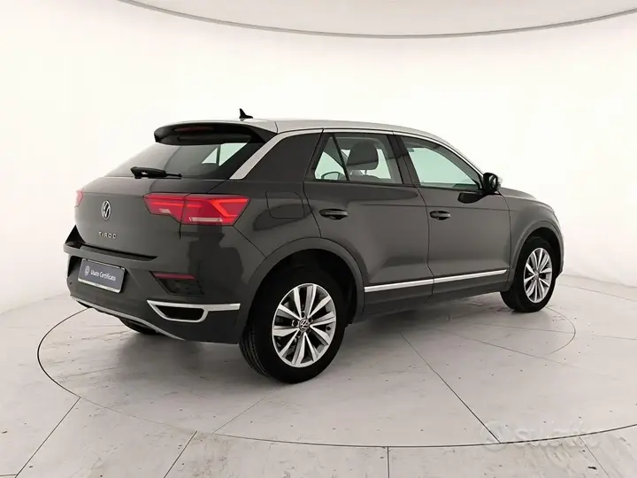 Volkswagen T-Roc 2020 photo 2