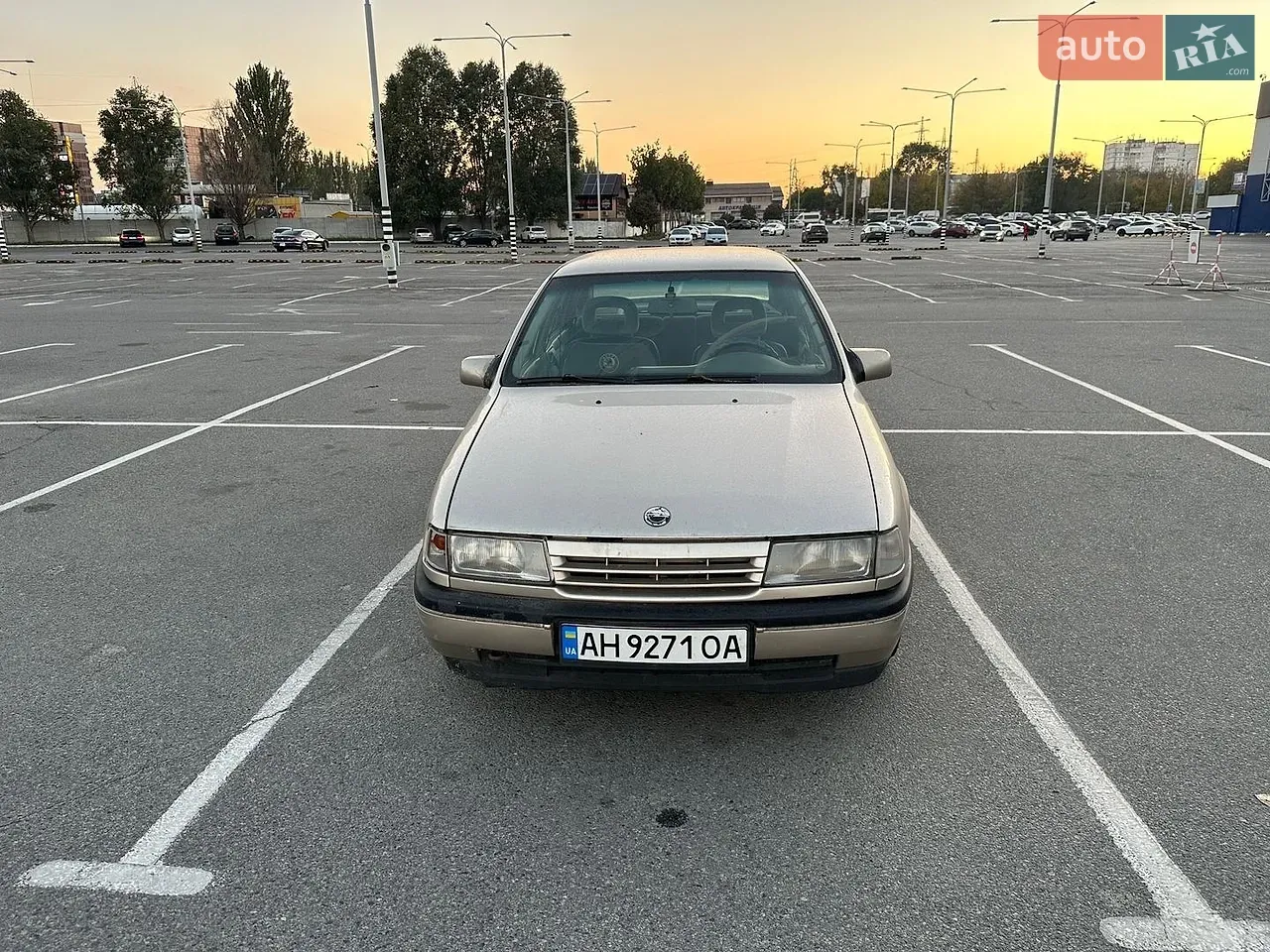 Opel Vectra 1990 photo 2