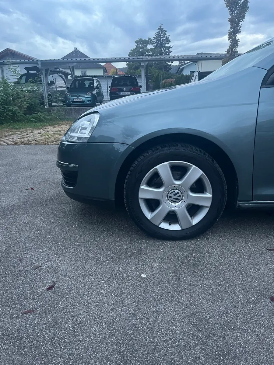 Volkswagen Golf 2009 photo 3