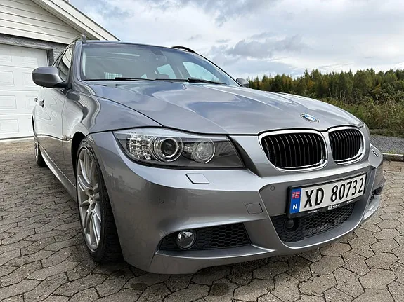 BMW 325D 2009 photo 2