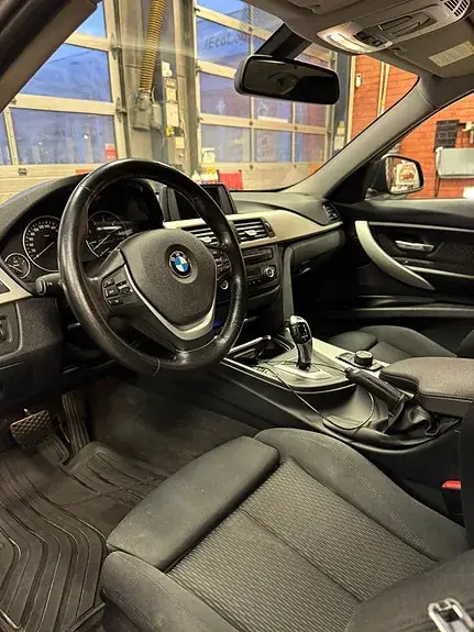 BMW 320D 2013 photo 3
