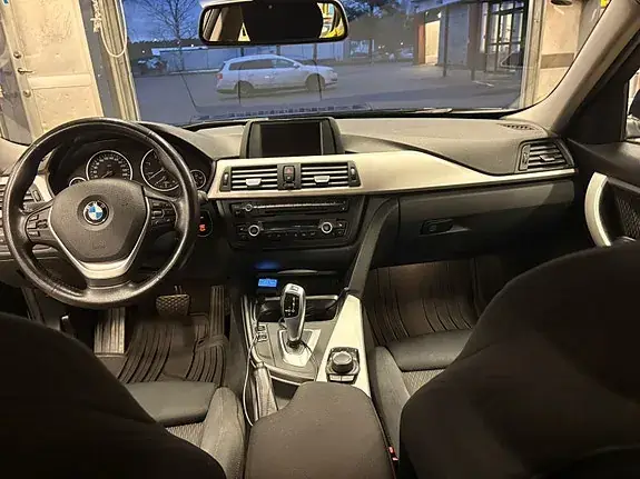 BMW 320D 2013 photo 4