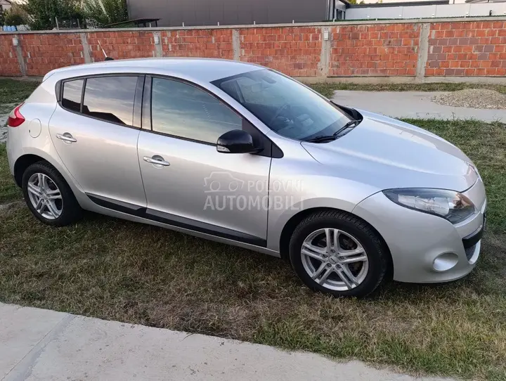 Renault Megane 2011 photo 5