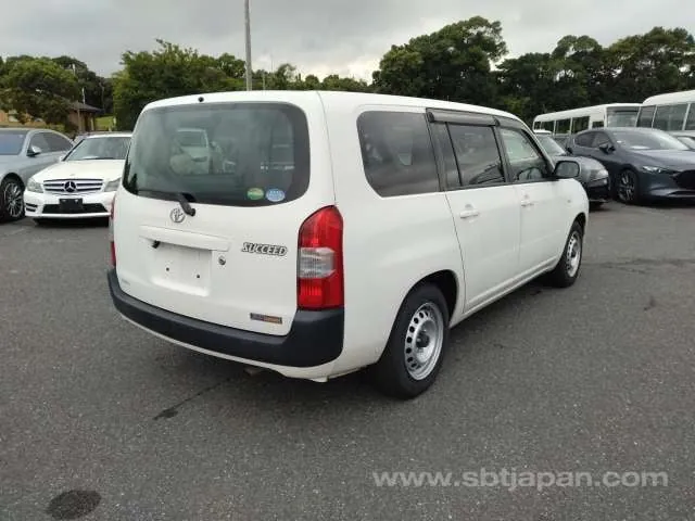 Toyota Succeed 2019 photo 4