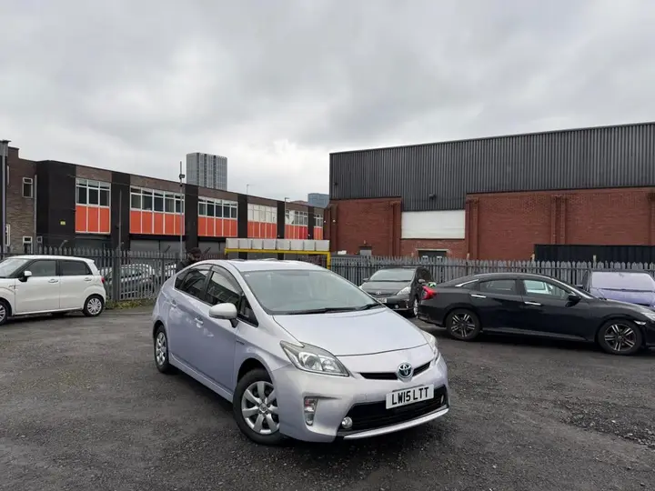 Toyota Prius 2015 photo 5