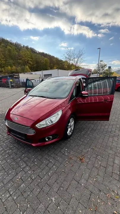 Ford S-Max