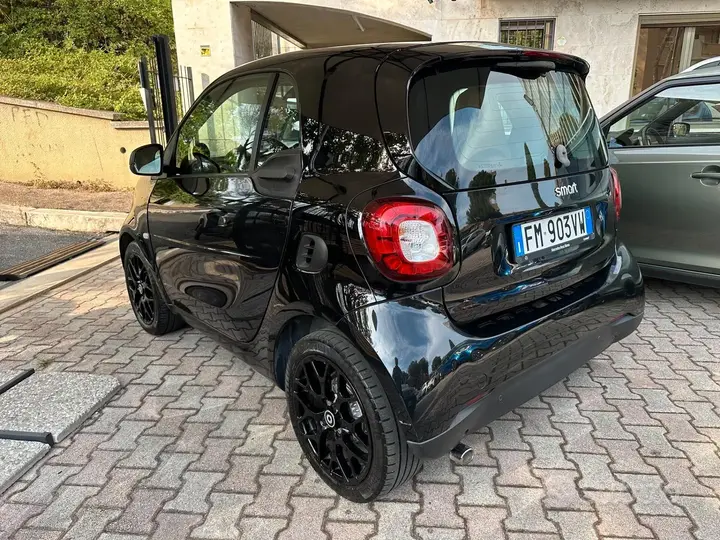 Smart Fortwo 2018 photo 4