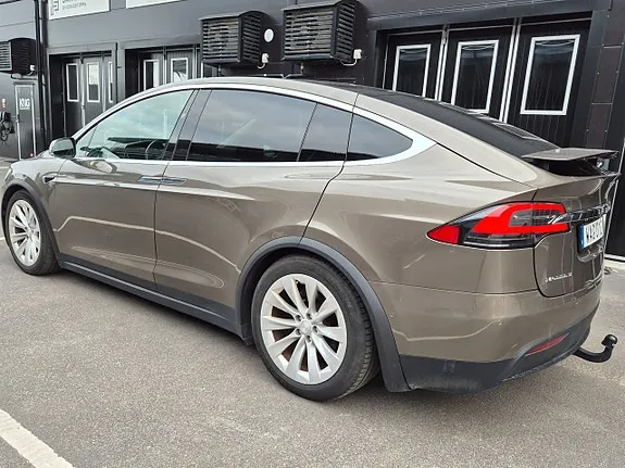 Tesla Model X 2016 photo 3